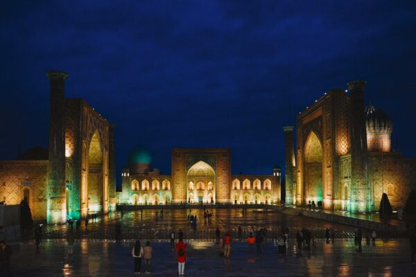 Silk Road & Desert Experience (Tashkent – Samarkand – Aydarkul Yurt Camp – Bukhara – Khiva)